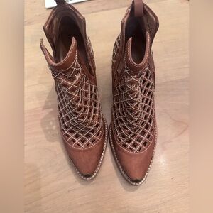 Jeffrey Campbell Women's Brown Woven Ankle Boots